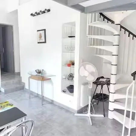 Casa de Férias Centre D'arcachon, Maison T2 Avec Mezzanine Et Terrasse